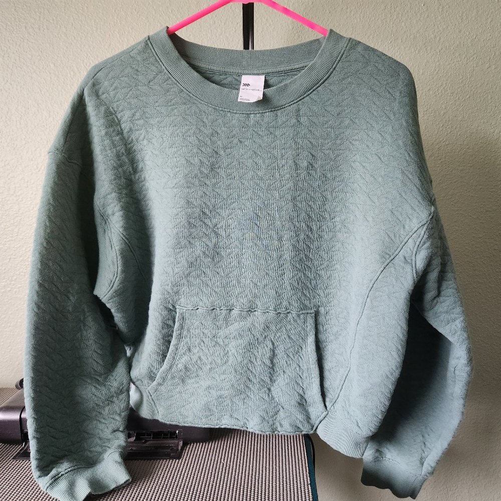 Sage green Medium drop shoulder quilt pattern sweater with pocket
